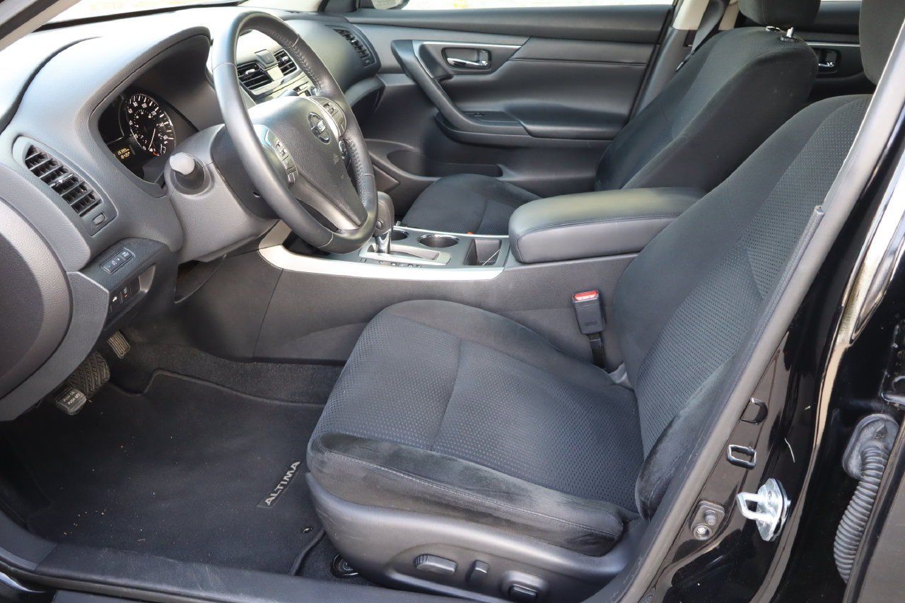 Used 2015 Nissan Altima 2.5 SV w/ Convenience Package FWD image 15