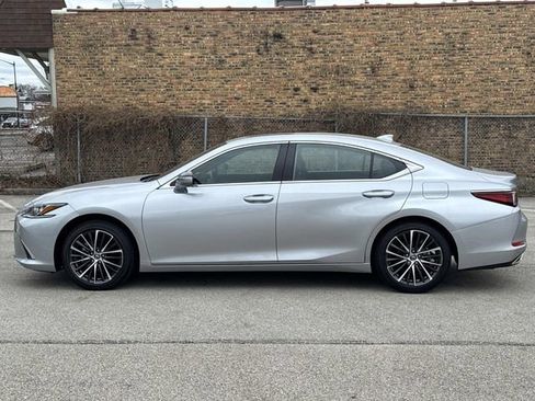 Certified 2025 Lexus ES 350 w/ Premium Package image 8
