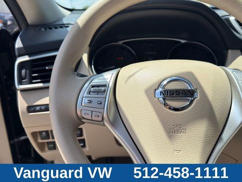 Used 2015 Nissan Rogue SV w/ SV Premium Package AWD/4WD image 20