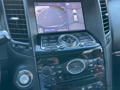 Used 2015 INFINITI QX70 AWD w/ Premium Package image 19