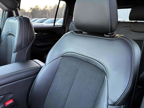 New 2025 Jeep Grand Cherokee 4WD image 11