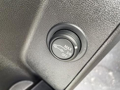 Used 2024 Chevrolet Equinox LT w/ LPO, Floor Liner Package FWD image 15