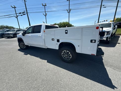 New 2026 GMC Sierra 3500 SLE w/ SLE Convenience Package AWD/4WD image 10