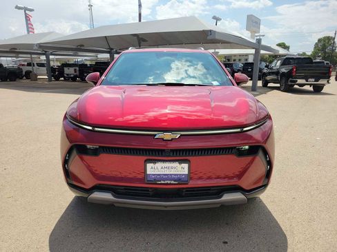 New 2025 Chevrolet Equinox EV LT w/ Convenience Package II image 6