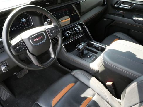 Used 2025 GMC Sierra 1500 AT4 AWD/4WD image 11