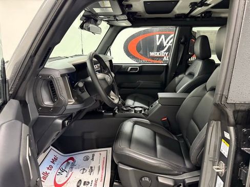 New 2025 Ford Bronco Badlands image 10