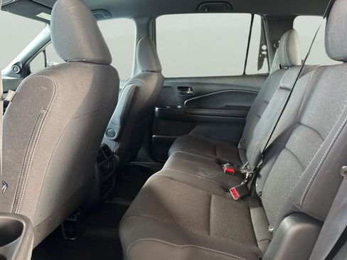 Used 2021 Honda Passport Sport image 5