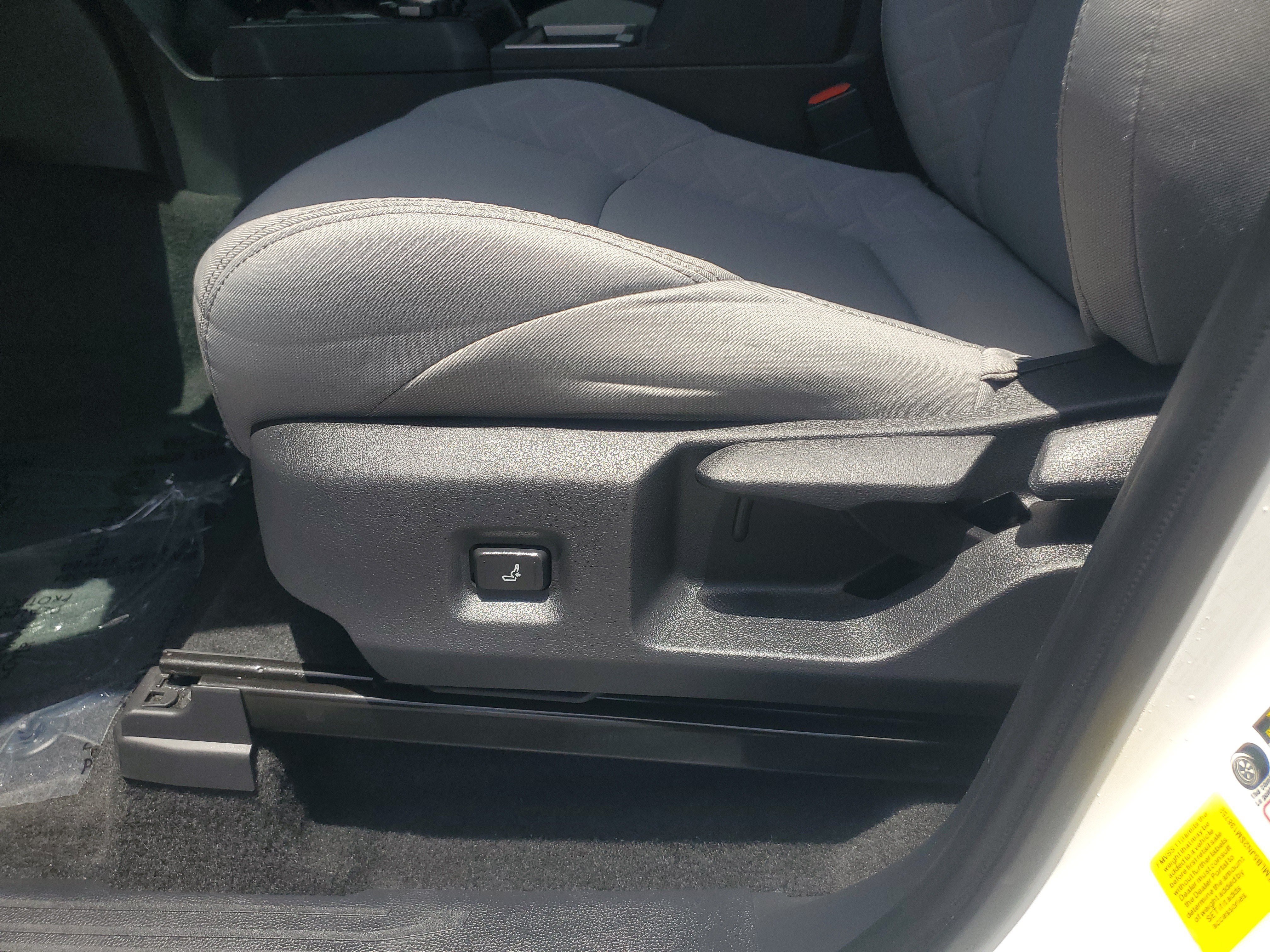 Used 2025 Toyota Tacoma SR5 AWD/4WD image 23