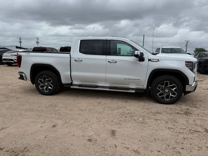 New 2026 GMC Sierra 1500 SLT