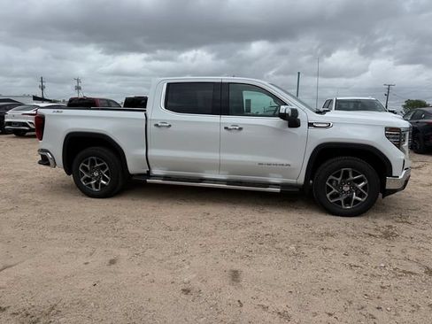 New 2026 GMC Sierra 1500 SLT AWD/4WD image 4