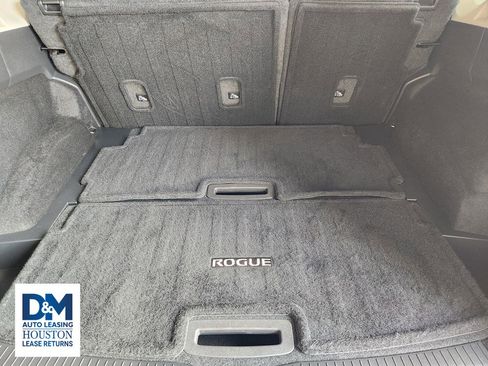 Used 2022 Nissan Rogue SL w/ SL Premium Package image 43