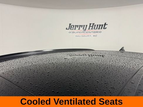 Used 2025 Kia Sportage SX image 14