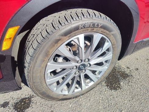 Used 2023 Chevrolet Blazer Premier image 9