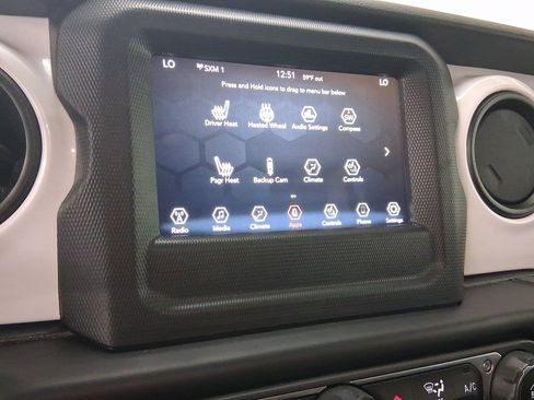 Used 2021 Jeep Wrangler Unlimited Islander image 22