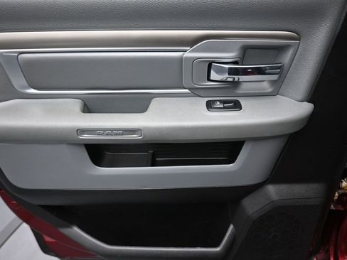 Used 2017 RAM 2500 Big Horn w/ Sport Appearance Group image 32