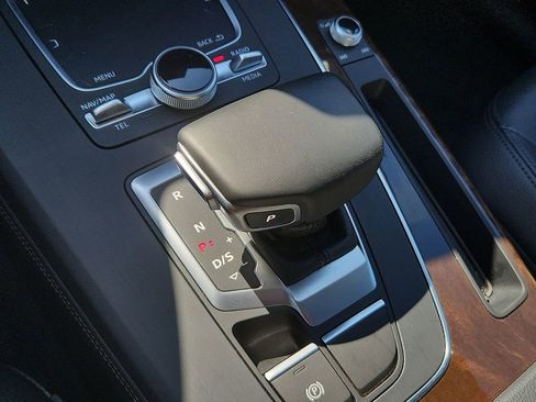 Used 2019 Audi Q5 2.0T Premium Plus w/ Premium Plus Package image 15