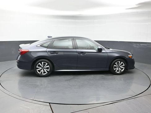 Used 2023 Honda Civic LX image 7