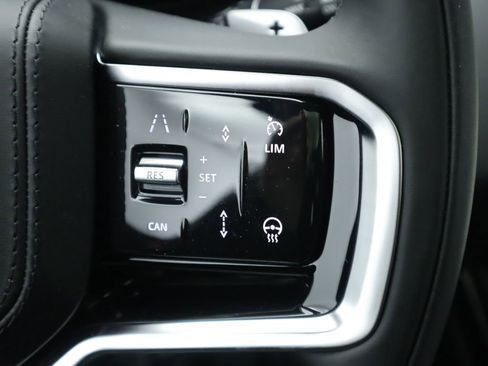 New 2026 Land Rover Range Rover Sport SE image 13