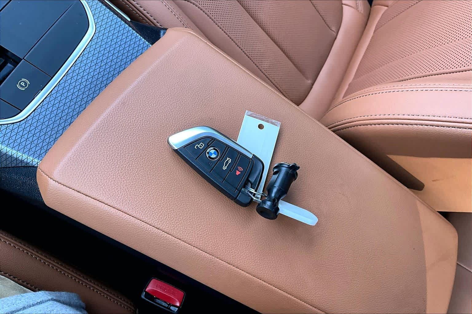 Used 2025 BMW M440i RWD image 14