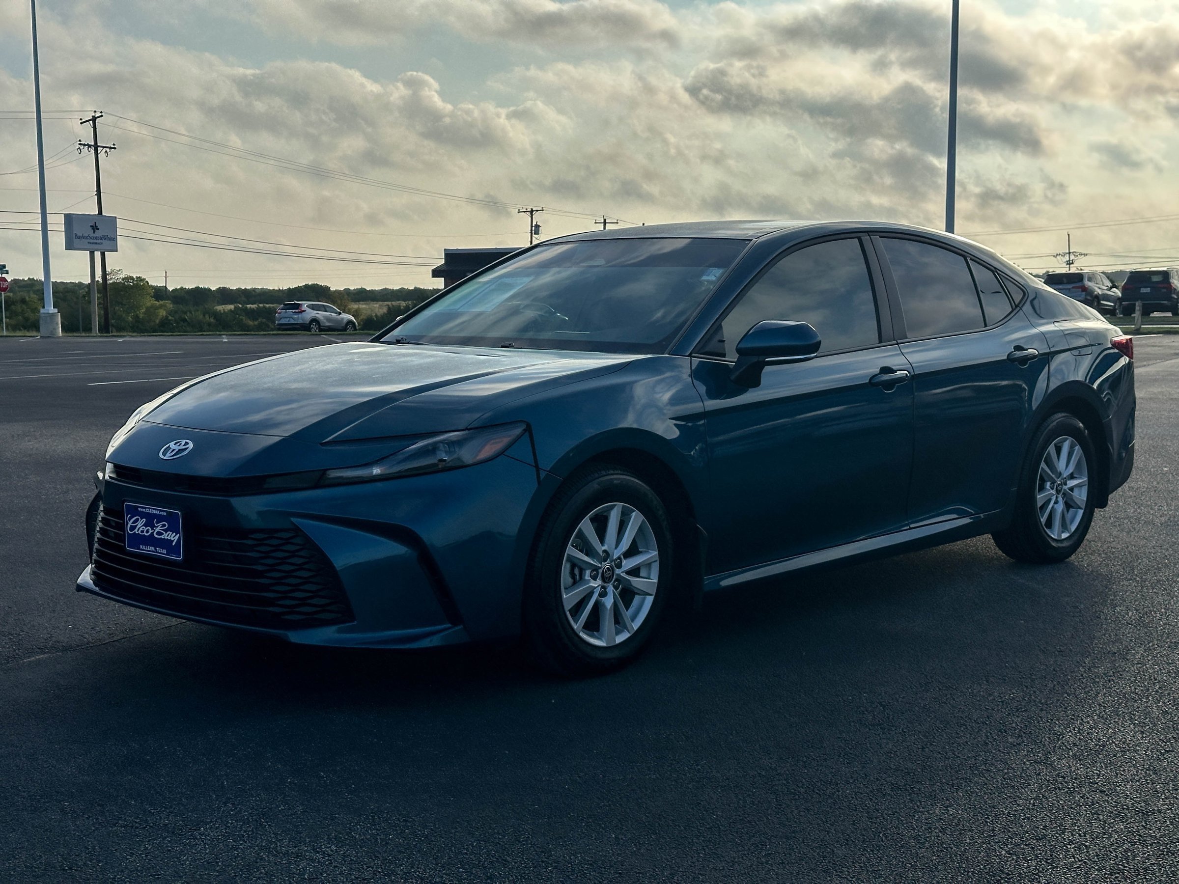 Used 2026 Toyota Camry LE w/ Convenience Package FWD image 9