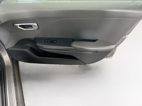 Used 2025 Kia K4 FWD image 30