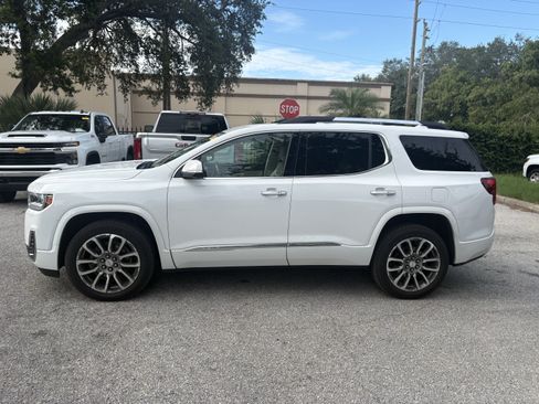 Used 2023 GMC Acadia Denali w/ Trailering Package FWD image 4