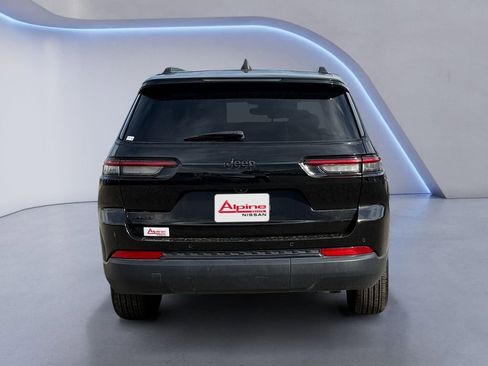 Used 2024 Jeep Grand Cherokee L Laredo AWD/4WD image 4