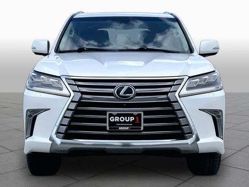 Used 2016 Lexus LX 570 4WD w/ Luxury Package image 4
