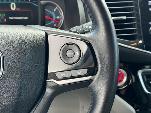 Used 2021 Honda Pilot Touring image 25