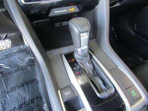 Used 2019 Honda Civic Sport image 17