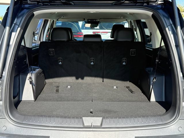 Used 2025 Hyundai Santa Fe SEL AWD/4WD image 32