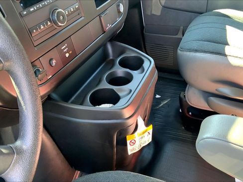 Used 2024 GMC Savana 2500 w/ Driver Convenience Package image 17