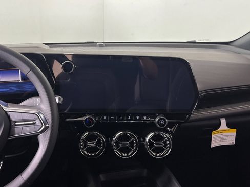 New 2025 Chevrolet Blazer EV LT w/ Midnight/Sport Edition image 12