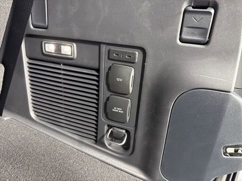 New 2025 Lincoln Navigator Reserve image 28