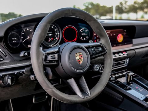 Used 2024 Porsche 911 Carrera GTS RWD image 41