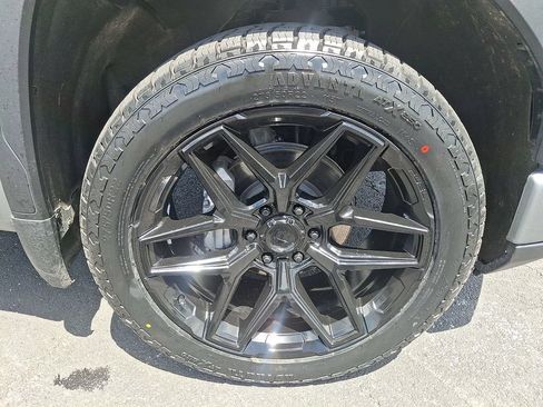 Used 2024 GMC Sierra 1500 Elevation AWD/4WD image 8