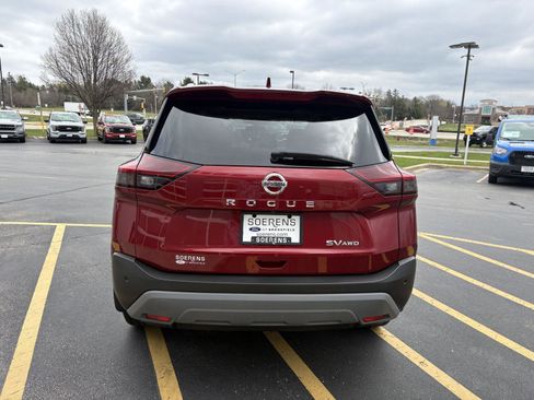 Used 2021 Nissan Rogue SV AWD/4WD image 5