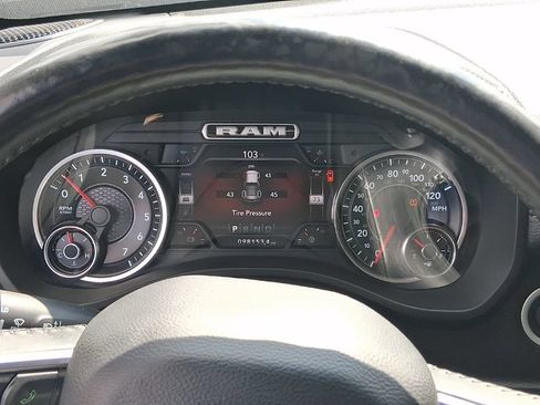 Used 2020 RAM 1500 Laramie w/ Sport Appearance Package AWD/4WD image 8