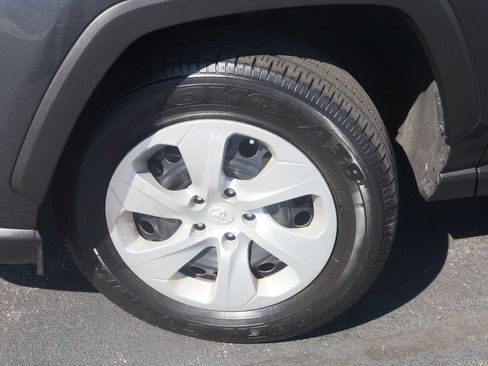 Used 2023 Toyota RAV4 LE AWD/4WD image 25