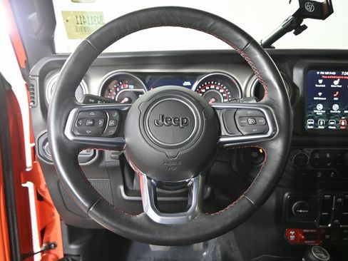 Used 2018 Jeep Wrangler Unlimited Rubicon w/ Dual Top Group image 36