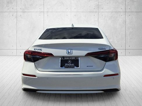 Used 2025 Honda Civic Sport image 4