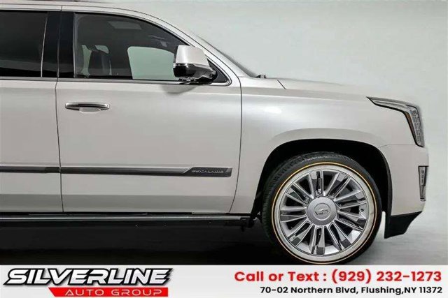 Used 2015 Cadillac Escalade ESV Platinum AWD/4WD image 25