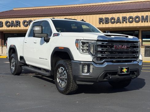 Used 2022 GMC Sierra 2500 SLE w/ SLE Value Package; image 2