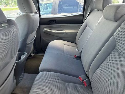 Used 2010 Toyota Tacoma 4x4 Double Cab image 4