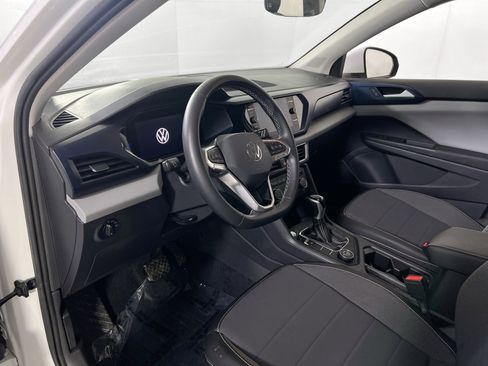 Used 2022 Volkswagen Taos SE AWD/4WD image 9