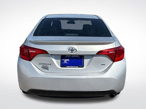 Used 2019 Toyota Corolla SE FWD image 4