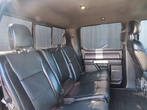 Used 2017 Ford F150 Lariat w/ Equipment Group 502A Luxury AWD/4WD image 31
