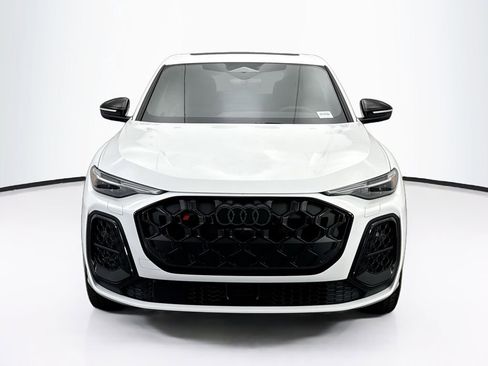 New 2025 Audi SQ5 Prestige image 2