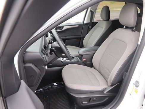Used 2022 Ford Escape SE FWD image 8