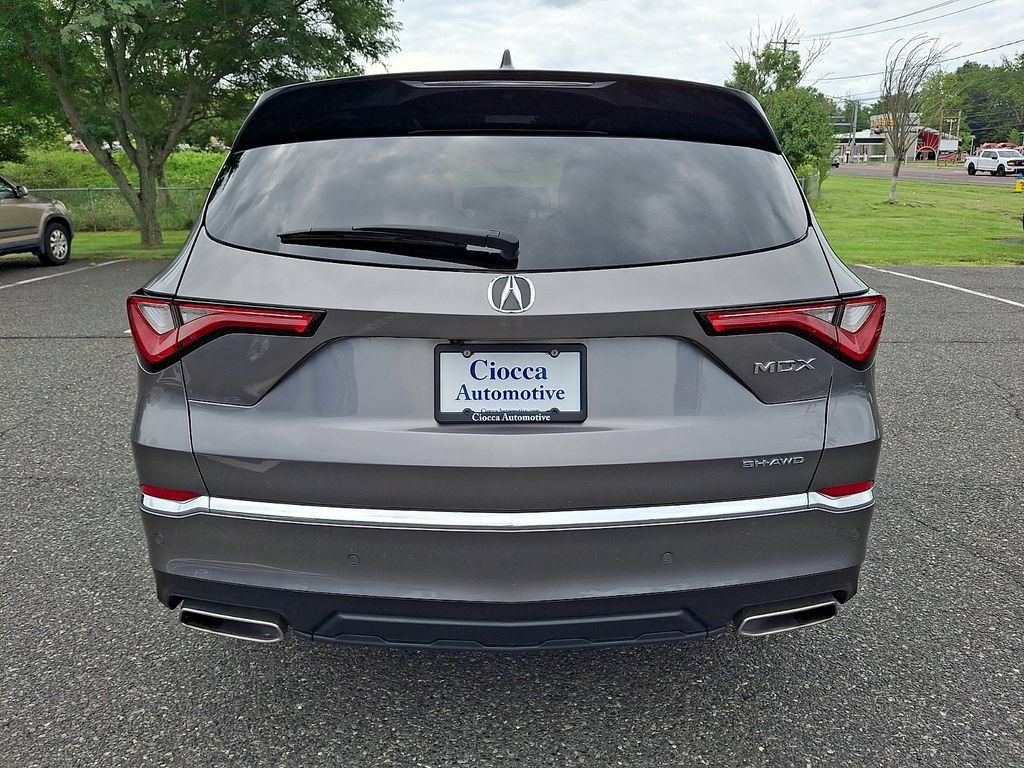 Used 2024 Acura MDX w/ Technology Package AWD/4WD image 6